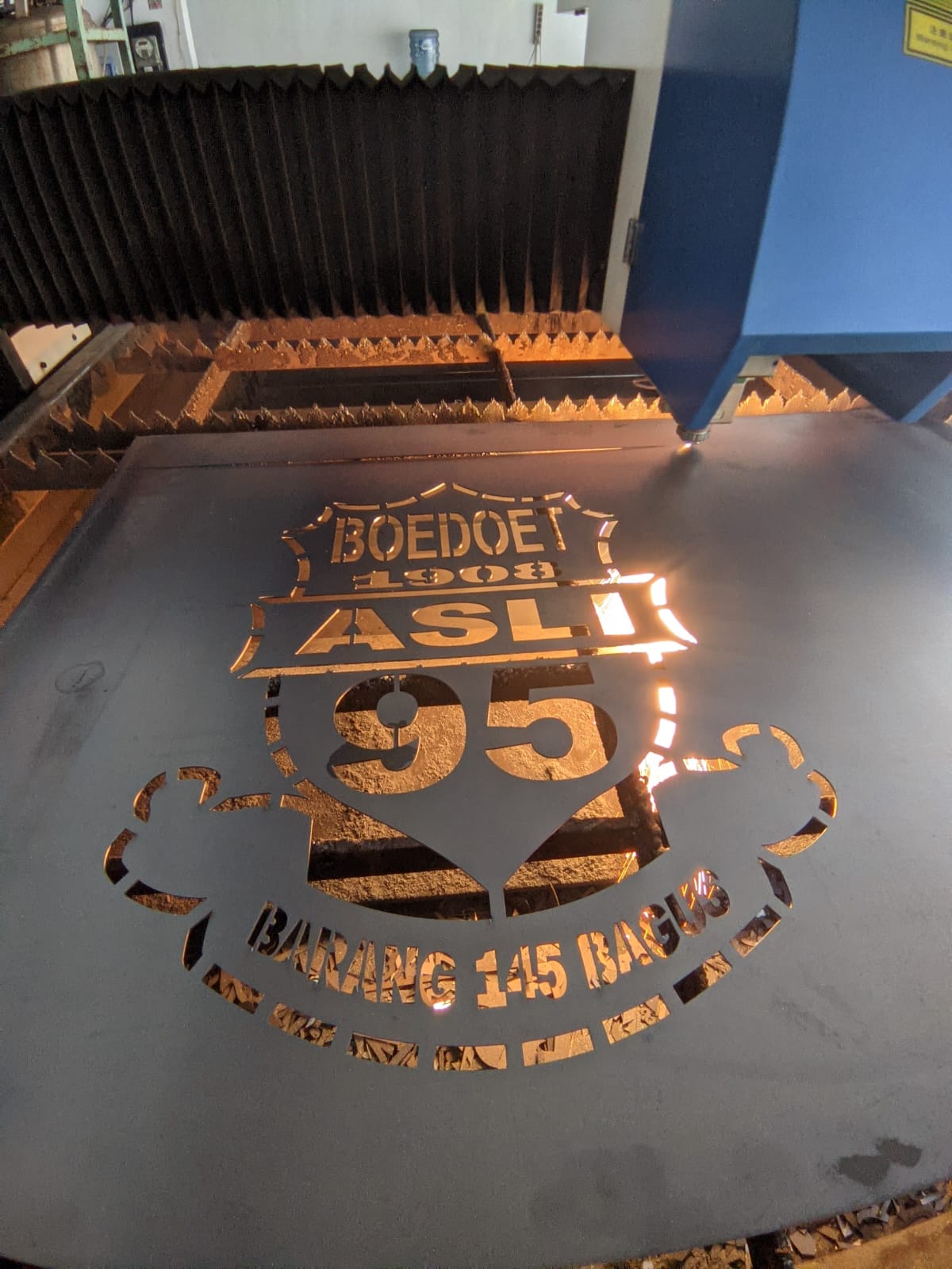 Papan logo